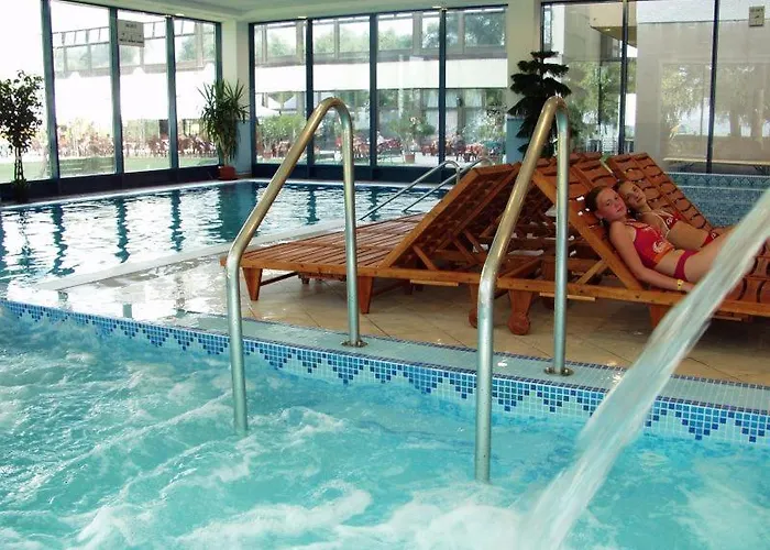 酒店 Magistern Konferencia Es Wellnesshotel 3*